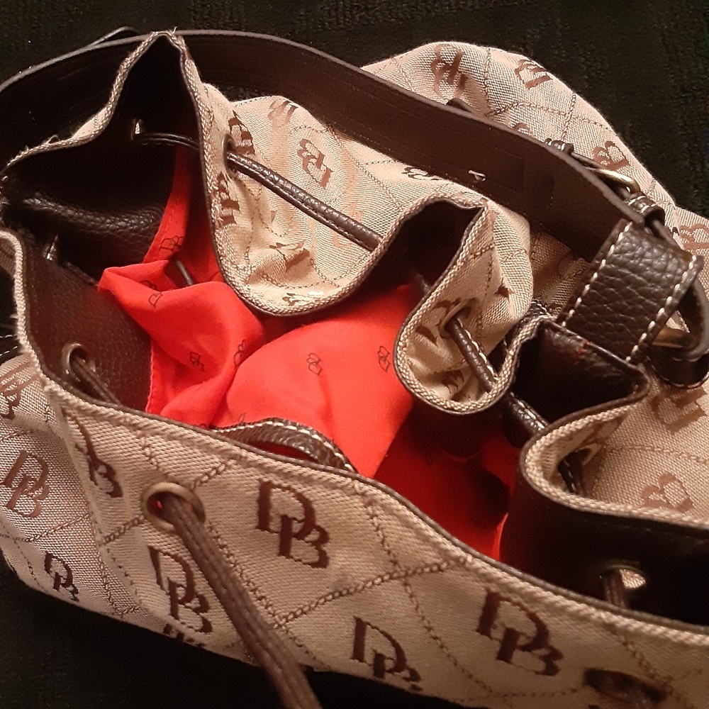 Authentic Dooney and Bourke Shoulder Bag - Picture 7 of 13